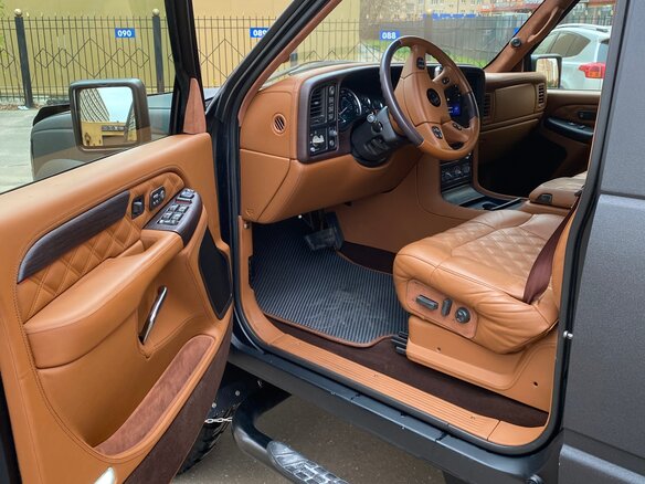 1995 GMC Yukon I (GMT400), чёрный, 4580000 рублей - вид 6