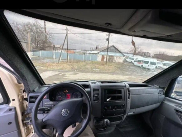 2012 Volkswagen Crafter, бежевый, 1650000 рублей - вид 18