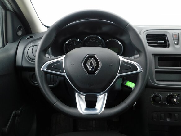 2018 Renault Logan II Рестайлинг, белый - вид 10