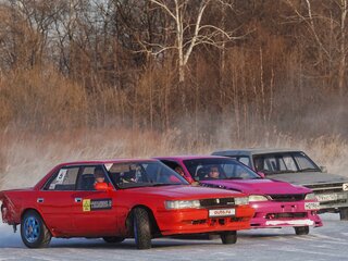 1990 Toyota Chaser IV (X80), красный, 420000 рублей, вид 3