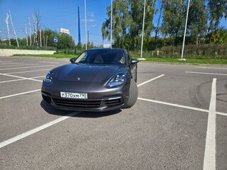 2017 Porsche Panamera 4 E-Hybrid II, серебристый, 6200000 рублей, вид 1