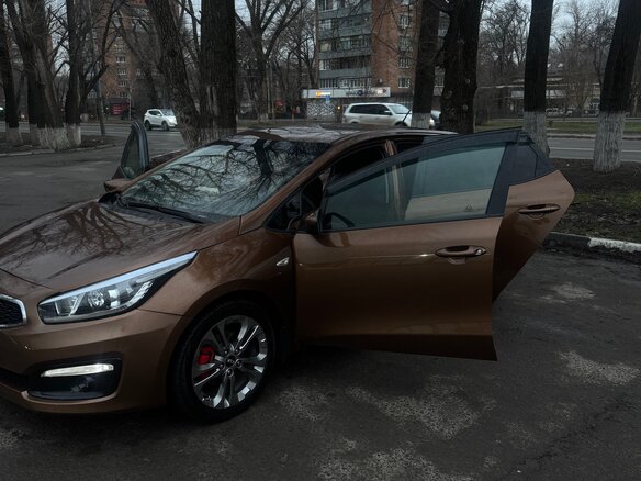 2015 Kia Ceed II Рестайлинг, коричневый, 920000 рублей - вид 15