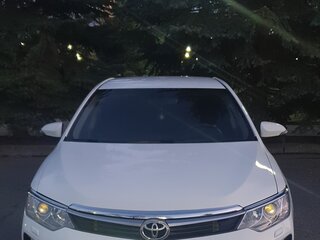 2012 Toyota Camry VII (XV50), белый, 1620000 рублей, вид 1