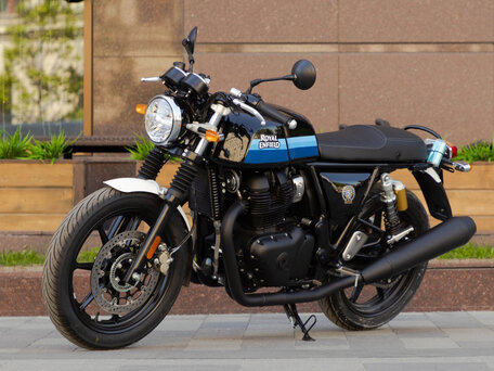 2024 Royal Enfield Continental GT, серебристый, 649900 рублей, вид 1