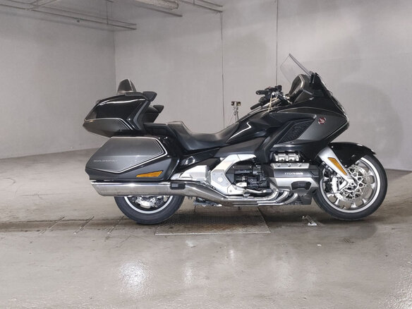 2020 Honda GL 1800 Gold Wing, чёрный, 1800000 рублей