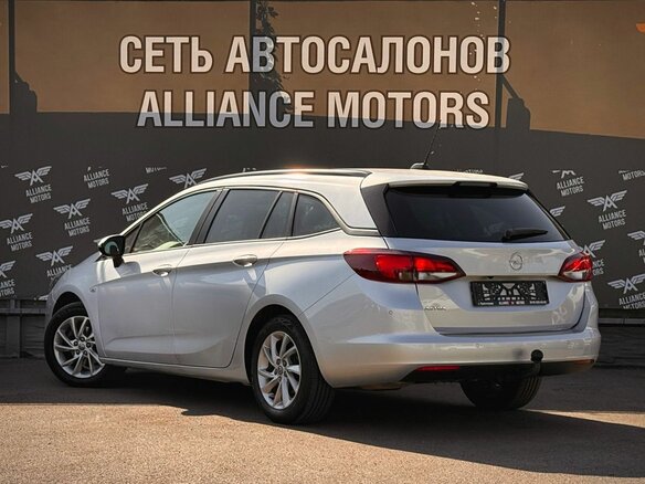 2019 Opel Astra K Рестайлинг, серебристый, 1560000 рублей - вид 4