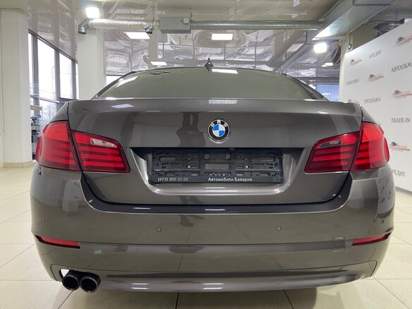 2011 BMW 5 серии 520d VI (F10/F11/F07), серый, 2280000 рублей - вид 8