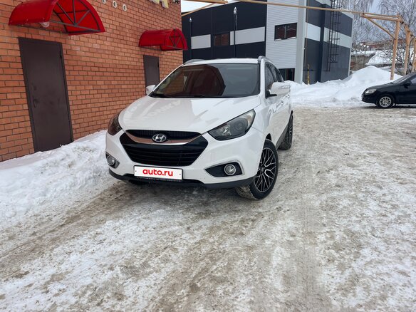 2013 Hyundai ix35 I, белый, 1500000 рублей - вид 1