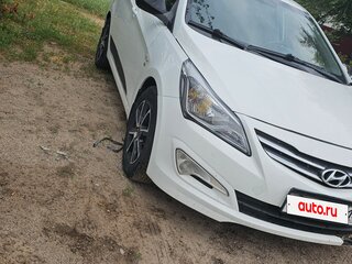 2014 Hyundai Solaris I Рестайлинг, белый, 820000 рублей, вид 2