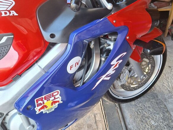 1999 Honda CBR 600F, синий, 475000 рублей - вид 6
