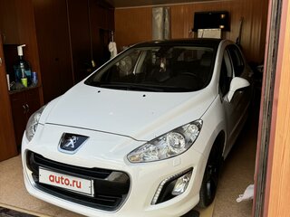 2011 Peugeot 308 I Рестайлинг, белый, 1100000 рублей, вид 2