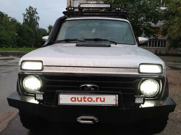 2016 Lada (ВАЗ) 2121 (4x4) I Рестайлинг, серебристый - вид 3