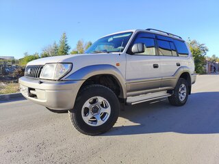 2000 Toyota Land Cruiser Prado 90 Series Рестайлинг, серебристый, 1500000 рублей, вид 3