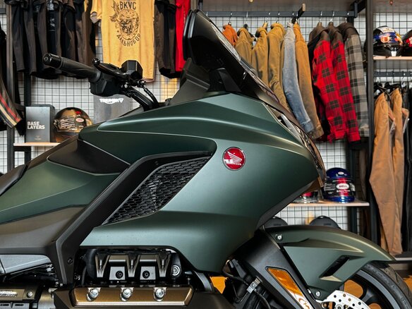 2024 Honda GL 1800 Gold Wing, зелёный, 3650000 рублей - вид 6