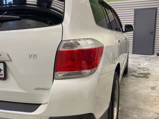 2012 Toyota Highlander II (XU40) Рестайлинг, белый, 1800000 рублей, вид 5