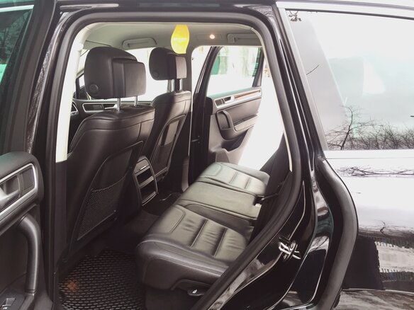 2014 Volkswagen Touareg II, чёрный - вид 10