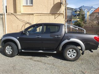 2013 Mitsubishi L200 Super Select IV Рестайлинг, серый, 2200000 рублей, вид 4