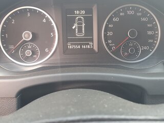 2010 Volkswagen Tiguan I, чёрный, 1500000 рублей, вид 5