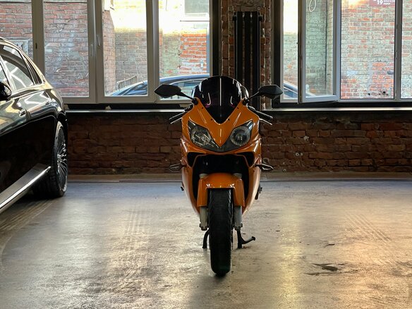 2001 Honda CBR 600F, оранжевый, 400000 рублей - вид 10