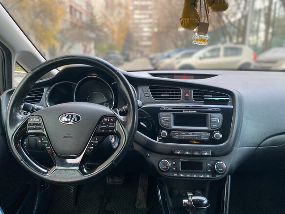 2012 Kia Ceed II, чёрный, 760000 рублей - вид 6