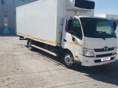 2017 Hino Series 300 (Dutro), белый, 2400000 рублей, вид 2