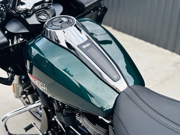 2024 Harley-Davidson Road Glide, зелёный, 3750000 рублей - вид 13