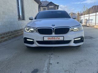 2018 BMW 5 серии 520d xDrive VII (G30/G31/G38), белый, 4000000 рублей, вид 2