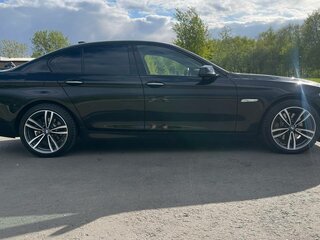 2013 BMW 5 серии 535i VI (F10/F11/F07), чёрный, 3333333 рублей, вид 2