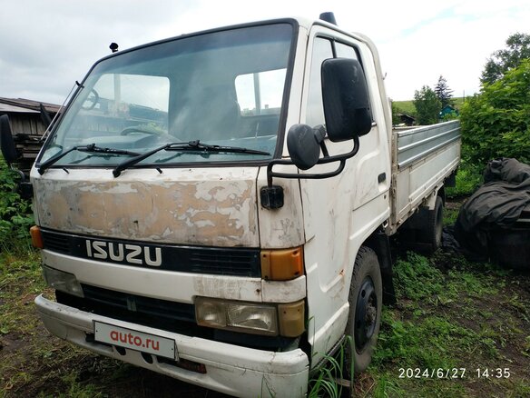 1992 Isuzu Elf (N-series), белый, 1100000 рублей