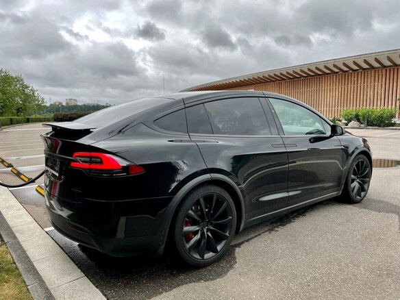 2016 Tesla Model X P90D I, чёрный, 4190000 рублей - вид 4