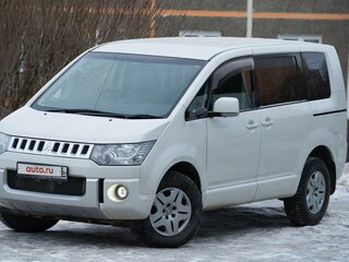 2015 Mitsubishi Delica D:5 I, белый, 1499000 рублей, вид 3