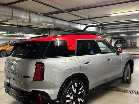 2024 Mini Countryman JCW John Cooper Works III, серый, 7090000 рублей, вид 3