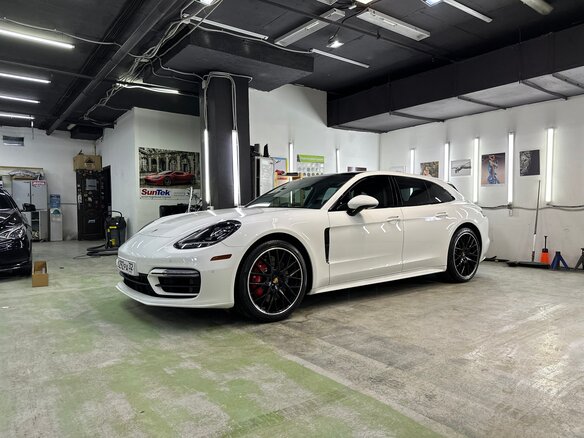 2021 Porsche Panamera 4S Sport Turismo II Рестайлинг, белый, 12000000 рублей - вид 15