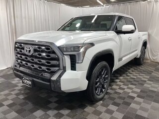 2025 Toyota Tundra CrewMax III, белый, 10528196 рублей, вид 2