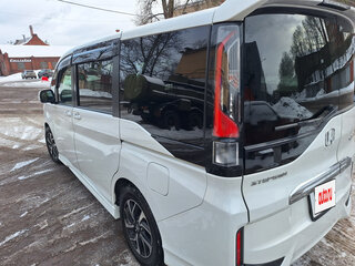 2019 Honda Stepwgn Spada V Рестайлинг, белый, 2350000 рублей, вид 4