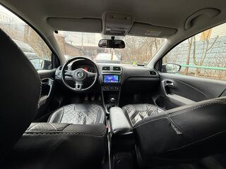 2012 Volkswagen Polo V, чёрный, 650000 рублей, вид 4