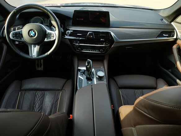 2018 BMW 5 серии M550d xDrive VII (G30/G31/G38), серый - вид 6