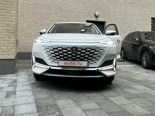 2022 Changan UNI-K, белый, 2900000 рублей, вид 2
