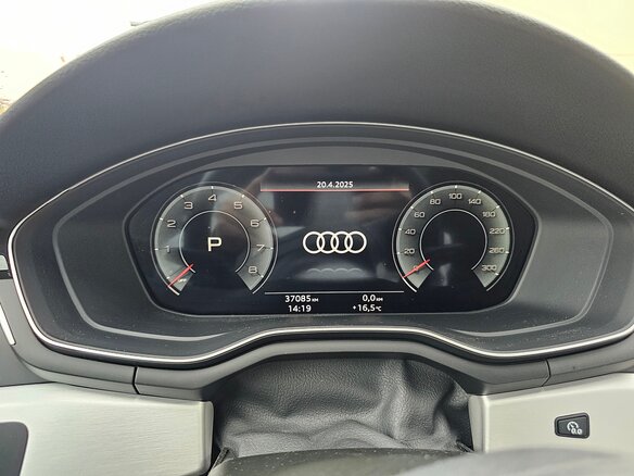 2021 Audi A4 45 TFSI V (B9) Рестайлинг, чёрный, 4100000 рублей - вид 7