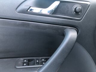 2015 Skoda Yeti I Рестайлинг, белый, 850000 рублей, вид 2
