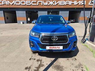 2017 Toyota Hilux VIII, синий, 3550000 рублей, вид 1