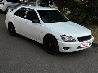 1999 Toyota Altezza, белый, 690000 рублей, вид 2