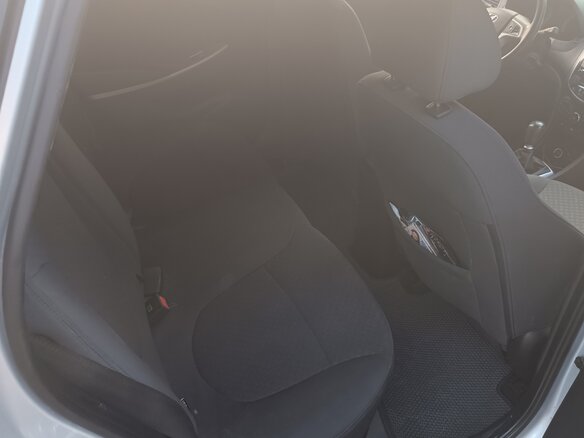 2012 Hyundai Solaris I, серый, 750000 рублей - вид 10
