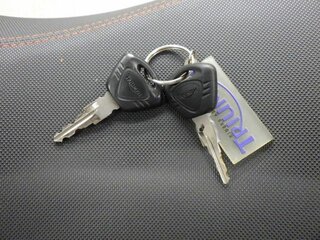 2013 Triumph Tiger 1050, белый, 760000 рублей, вид 5