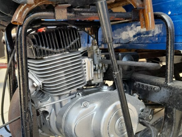 1977 Avantis Classic 200, красный, 60000 рублей - вид 13