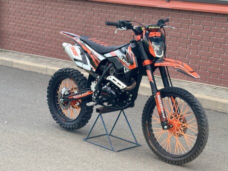 2024 Motoland CRF250, оранжевый, 135000 рублей, вид 3