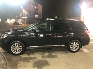 2014 Nissan Pathfinder IV, чёрный, 1090000 рублей, вид 2