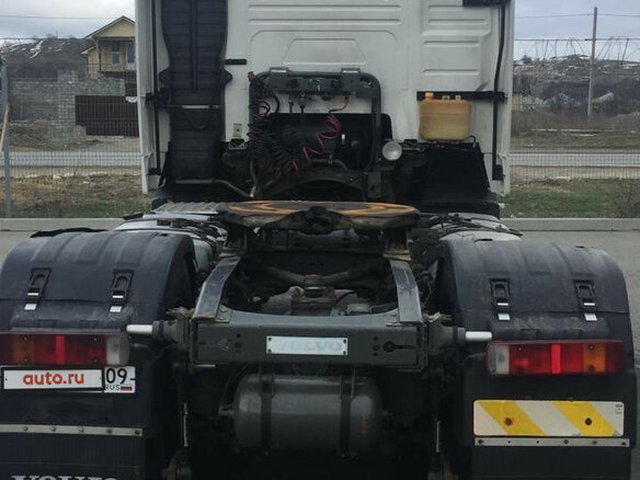 2005 Volvo FH, белый - вид 3