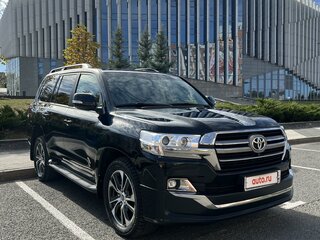 2018 Toyota Land Cruiser 200 Series Рестайлинг 2, чёрный, 6700000 рублей, вид 1