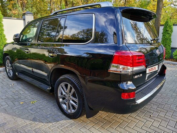 2013 Lexus LX 570 III Рестайлинг, чёрный - вид 3